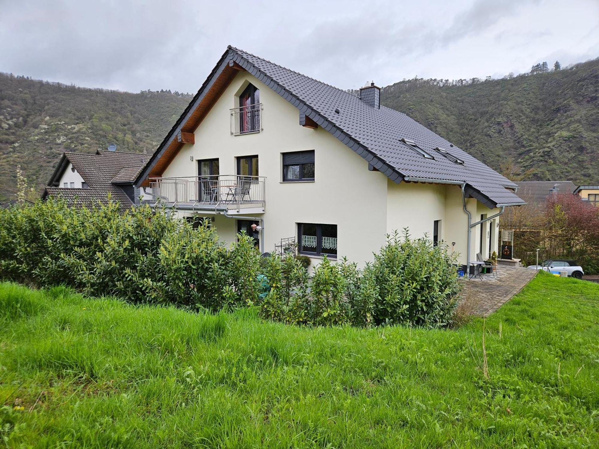 Haus Kleeblatt Hotel Cochem Exterior photo